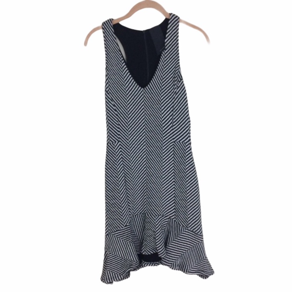 Heather Fitted Knit dress XS-S NWOT